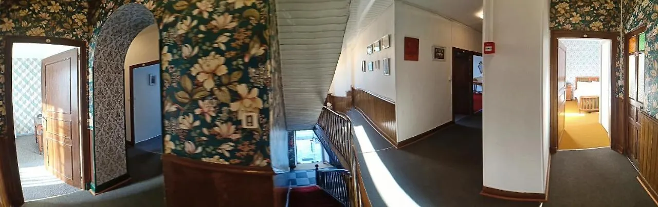 Hostellerie Des Voyageurs Cassagnes-Bégonhès 게스트하우스